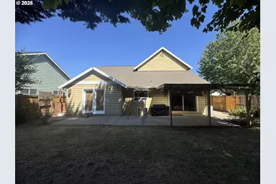 2640 NE Cole Ave, McMinnville, OR 97128 - Photo 8