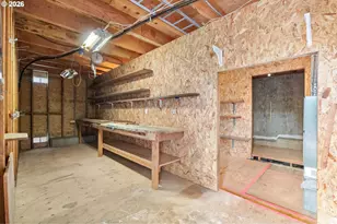 720 Holly Ave, Cottage Grove, OR 97424 - Photo 42