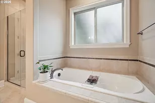 15915 Waluga Dr, Lake Oswego, OR 97035 - Photo 28