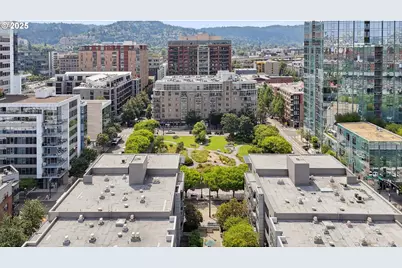 1125 NW 9th Ave #427, Portland, OR 97209 - Photo 20