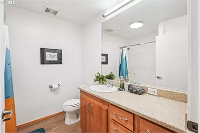 1125 NW 9th Ave #427, Portland, OR 97209 - Photo 14