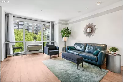 1125 NW 9th Ave #427, Portland, OR 97209 - Photo 6