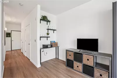 1125 NW 9th Ave #427, Portland, OR 97209 - Photo 10