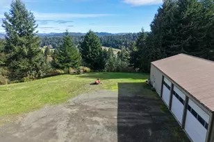 63011 Isthmus Heights Rd, Coos Bay, OR 97420 - Photo 44