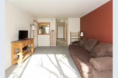 697 32nd St, Washougal, WA 98671 - Photo 4