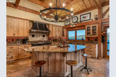 8919 Hwy 14, Wishram, WA 98673 - Photo 32