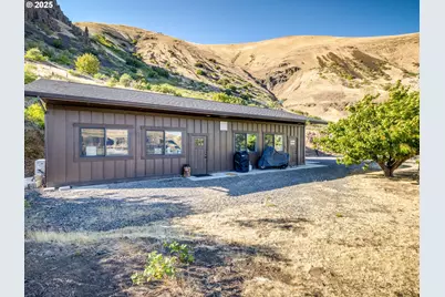 8919 Hwy 14, Wishram, WA 98673 - Photo 12