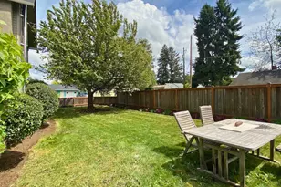 409 N 8th St, Cottage Grove, OR 97424 - Photo 38