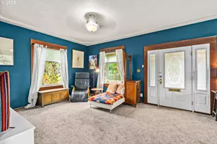 409 N 8th St, Cottage Grove, OR 97424 - Photo 8