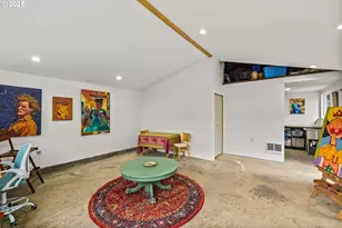 409 N 8th St, Cottage Grove, OR 97424 - Photo 36