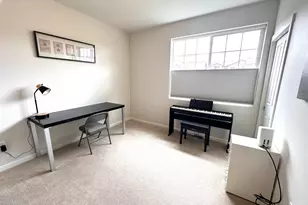 565 NW Lost Springs Terrace, Portland, OR 97229 - Photo 14