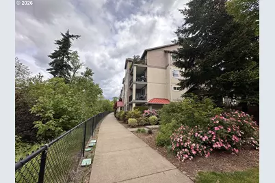 565 NW Lost Springs Ter #401, Portland, OR 97229 - Photo 18