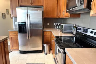 565 NW Lost Springs Terrace, Portland, OR 97229 - Photo 10
