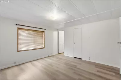 23200 NE Sandy Blvd #77, Troutdale, OR 97060 - Photo 38