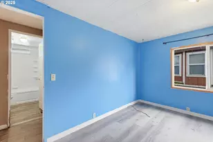 23200 NE Sandy Blvd, Troutdale, OR 97060 - Photo 26