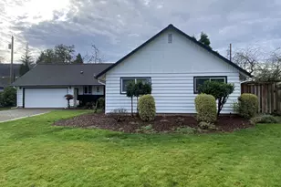 2872 Suffolk Ct, Eugene, OR 97401 - Photo 2