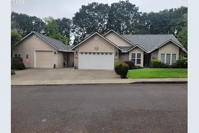 105 Madrona Ct, Saint Helens, OR 97051 - Photo 1