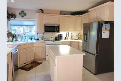 105 Madrona Ct, Saint Helens, OR 97051 - Photo 4