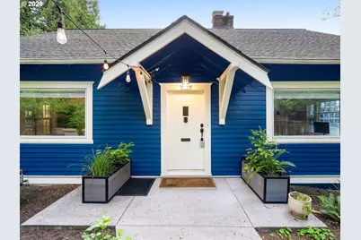 7100 SW Brier Pl, Portland, OR 97219 - Photo 2