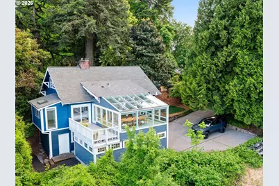 7100 SW Brier Pl, Portland, OR 97219 - Photo 32