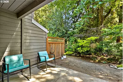 4880 SW Scholls Ferry Rd #16, Portland, OR 97225 - Photo 2