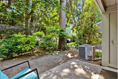 4880 SW Scholls Ferry Rd #16, Portland, OR 97225 - Photo 1