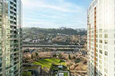 3570 S River Pkwy #1711, Portland, OR 97239 - Photo 26