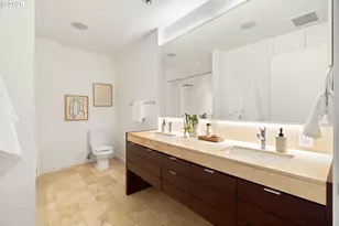 3570 S River Pkwy, Portland, OR 97239 - Photo 32