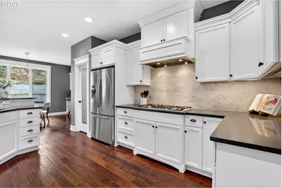 13286 SW Maplecrest Ct, Portland, OR 97223 - Photo 16