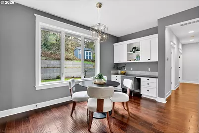 13286 SW Maplecrest Ct, Portland, OR 97223 - Photo 8