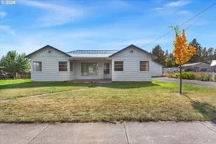 306 W 1st St, Wallowa, OR 97885 - Photo 28
