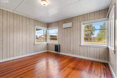 306 W 1st St, Wallowa, OR 97885 - Photo 12