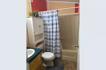 23200 NE Sandy Blvd #57, Wood Village, OR 97060 - Photo 6