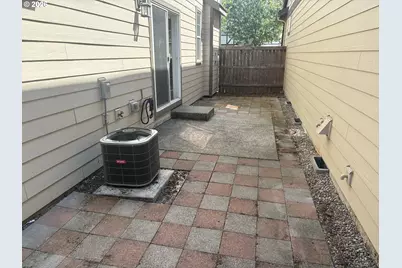 321 SW 202nd Ter, Beaverton, OR 97006 - Photo 14