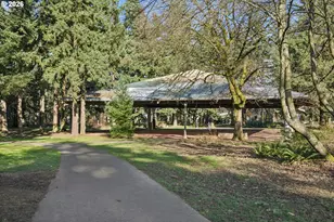 5216 NE Cleveland Ave, Portland, OR 97211 - Photo 46