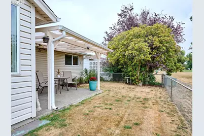 1090 Randolph Rd, Woodburn, OR 97071 - Photo 38