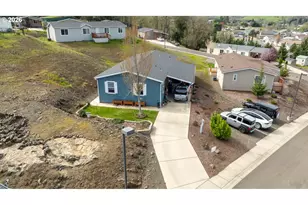 180 Nestucca Ln, Roseburg, OR 97471 - Photo 2