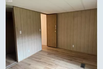 737 11th St, Bandon, OR 97411 - Photo 18