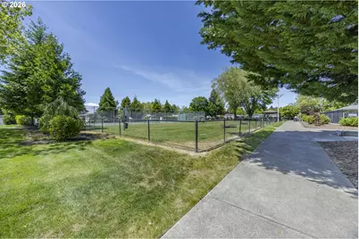 1400 Candlelight Dr #175, Eugene, OR 97402 - Photo 44