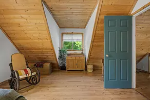 21561 E Hideaway Ln, Rhododendron, OR 97049 - Photo 22