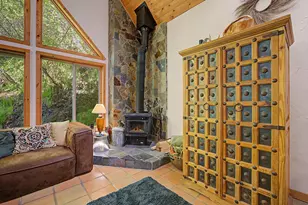 21561 E Hideaway Ln, Rhododendron, OR 97049 - Photo 10