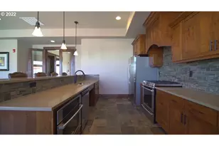 14752 NW Shackelford Rd, Portland, OR 97229 - Photo 36