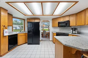 26302 NE 206th Ave, Battle Ground, WA 98604 - Photo 12