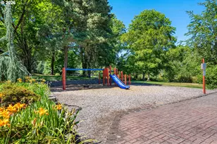 1608 NW Rolling Hill Dr, Beaverton, OR 97006 - Photo 48
