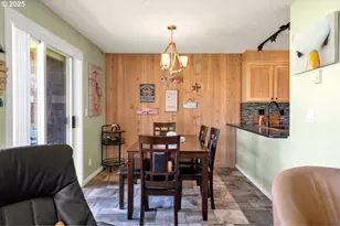 1080 Bay St, Florence, OR 97439 - Photo 12