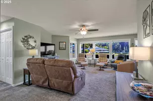 1080 Bay St, Florence, OR 97439 - Photo 16