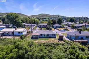 2207 E 10th St, The Dalles, OR 97058 - Photo 32