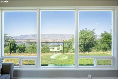 2207 E 10th St, The Dalles, OR 97058 - Photo 26