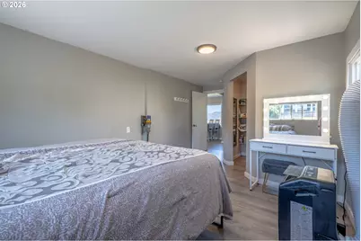 2207 E 10th St, The Dalles, OR 97058 - Photo 18