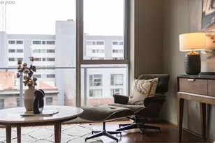 1221 SW 10th Ave, Portland, OR 97205 - Photo 8